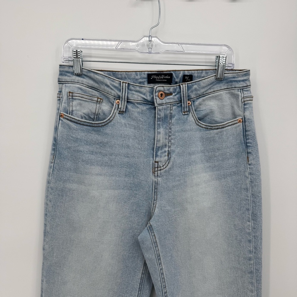 Flag & Anthem Light Wash High Rise Straight Denim Jeans Size 10/30 Classic - Picture 2 of 9